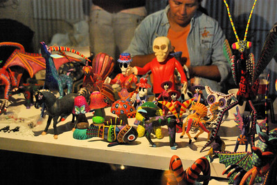Alebrije handicraftswoman