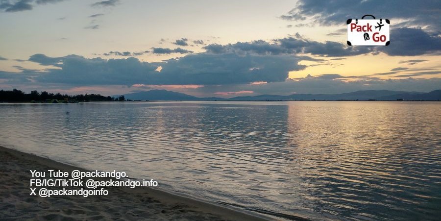 Keramoti beach. Photo by packandgo.info Keramoti beach view